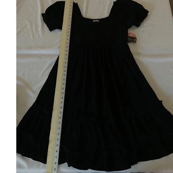 Blush Maternity Dress Medium Black Ruffle Hem‎ Short Sleeve Smocked - Picture 6 of 8